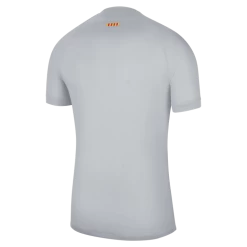 Nike FC Barcelona Dri-FIT Stadium Jersey Short Sleeve 3RD 22/23, Fodbolddragt, Herre, Grå 17 Nike FC Barcelona Dri-FIT Stadium Jersey Short Sleeve 3RD 22/23, Fodbolddragt, Herre, Grå -Rabatbutik For Sportsudstyr d166553176e74794a477648008fba106